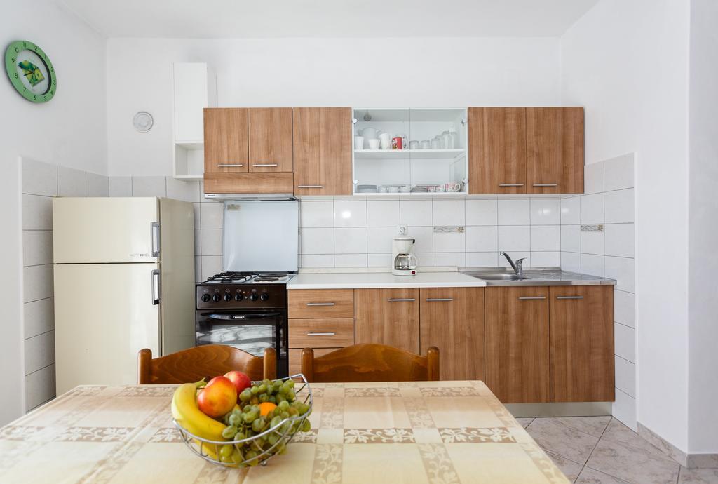 Apartment Branko Krk Island ภายนอก รูปภาพ